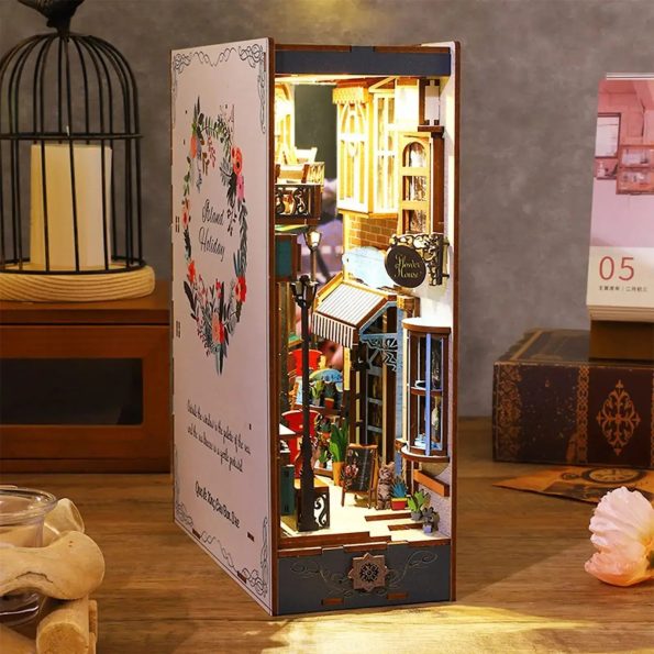 Island Holiday DIY Book Nook Kit - Diy book nook kit