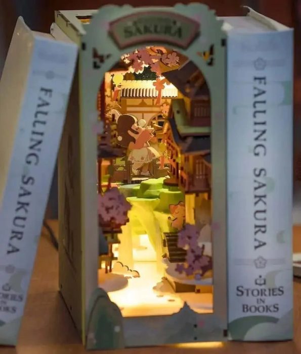 ROBOTIME ROLIFE FALLING SAKURA DIY BOOK NOOK KIT - Diy book nook kit