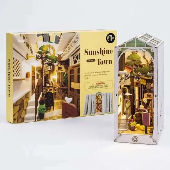 ROBOTIME ROLIFE SUNSHINE TOWN BOOK NOOK KIT - Diy book nook kit